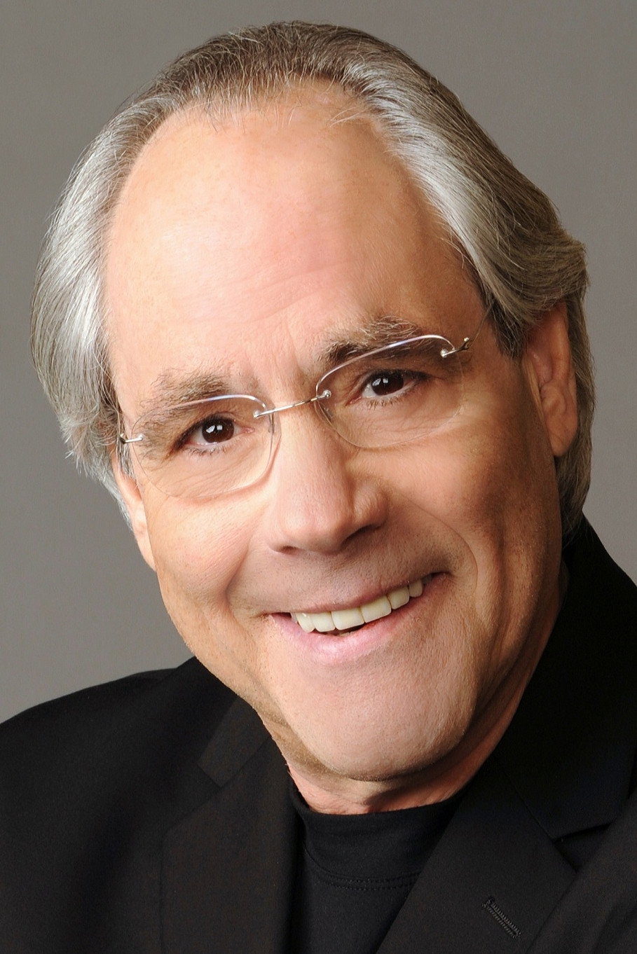 Robert Klein as Seymour Black in Ira & Abby