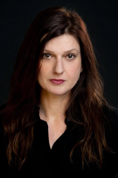 Natalie Pinot as Self in Asier ETA biok