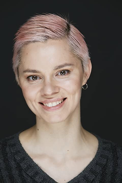 Elžbieta Latėnaitė as Mergina in Noroutine