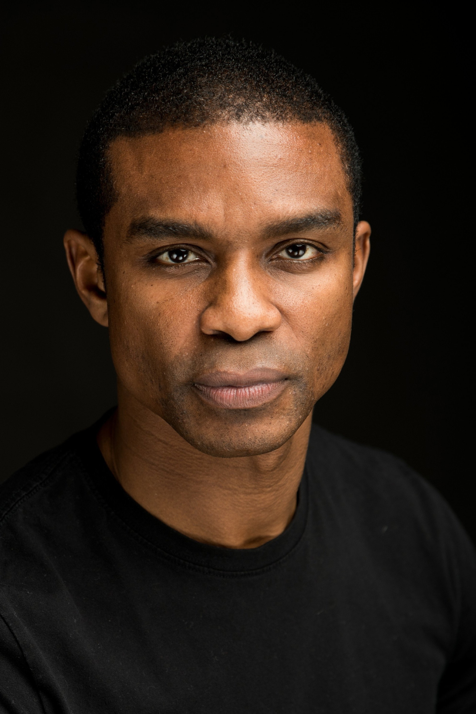 Michael Brown as FBI Agent in The Escape
