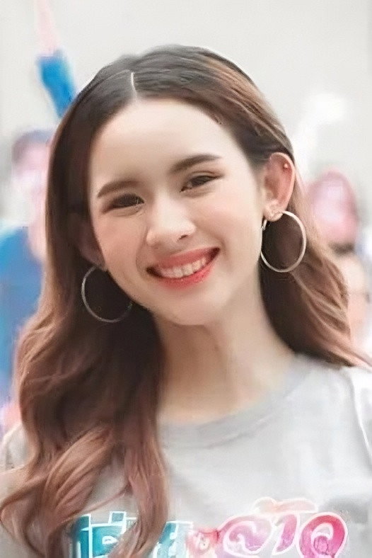 ฌนิศชา พิมล์ทอง as Phraphye in Sunshine In The Wind