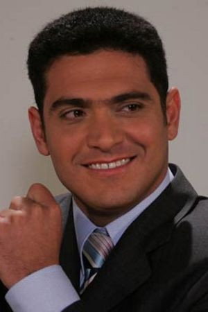 Mijail Mulkay as Rodrigo Flores in Los caballeros las prefieren brutas