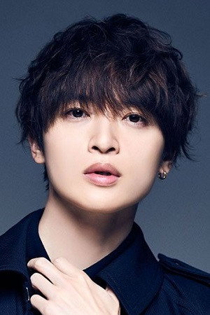 玉森裕太 as Kyonosuke Kawamura（河村 恭之助） in Pin to Kona