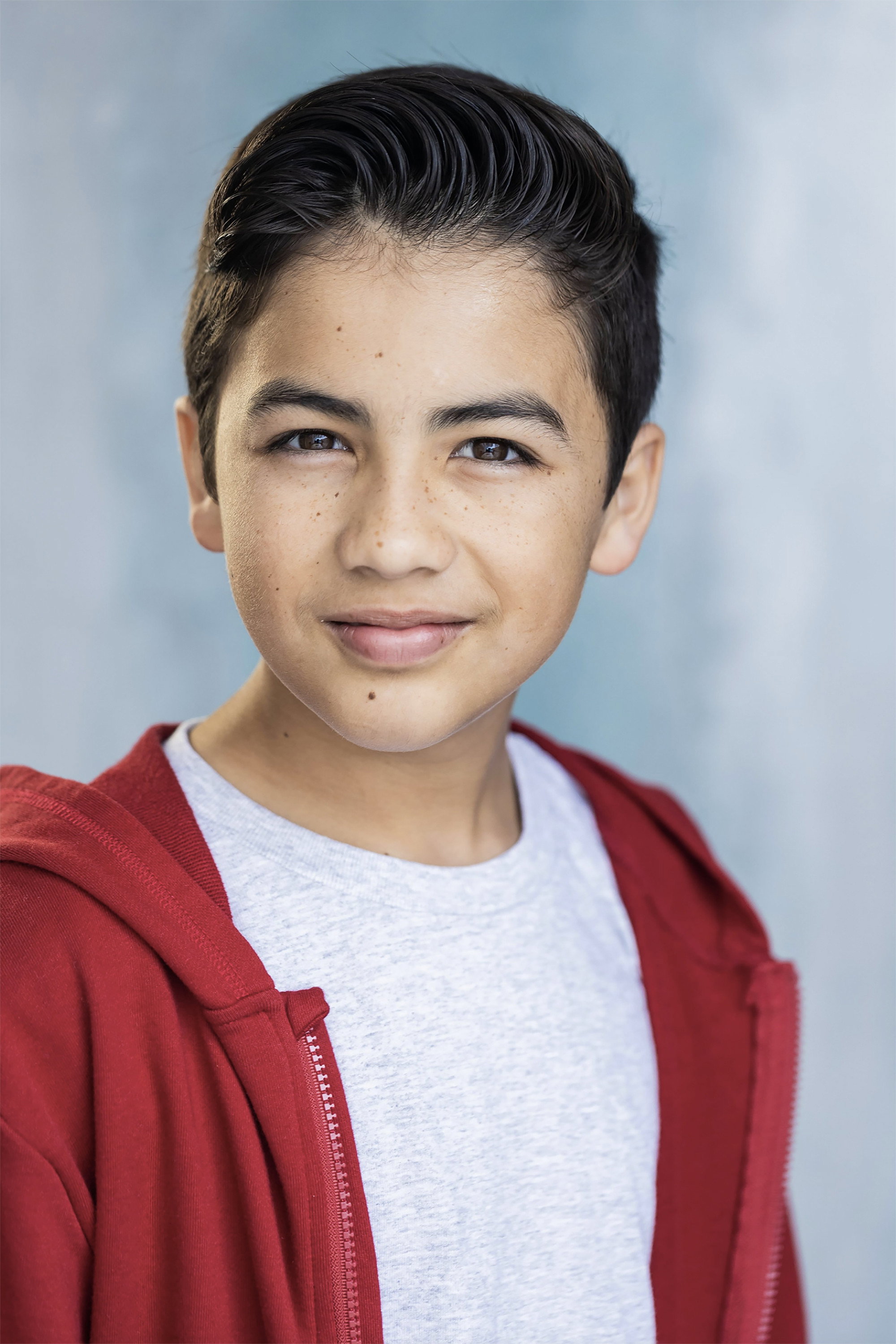 Jacob Estrada as Santiago in Canta Santiago
