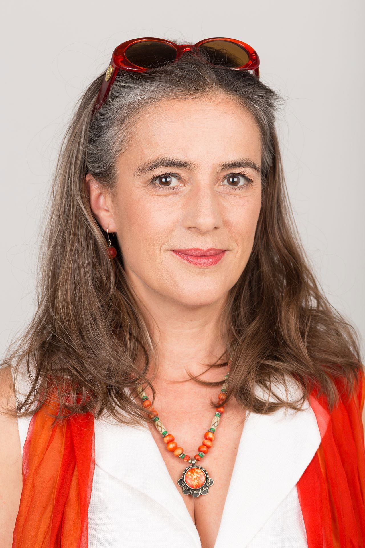 Mercedes Echerer as Katharina in Boomerang
