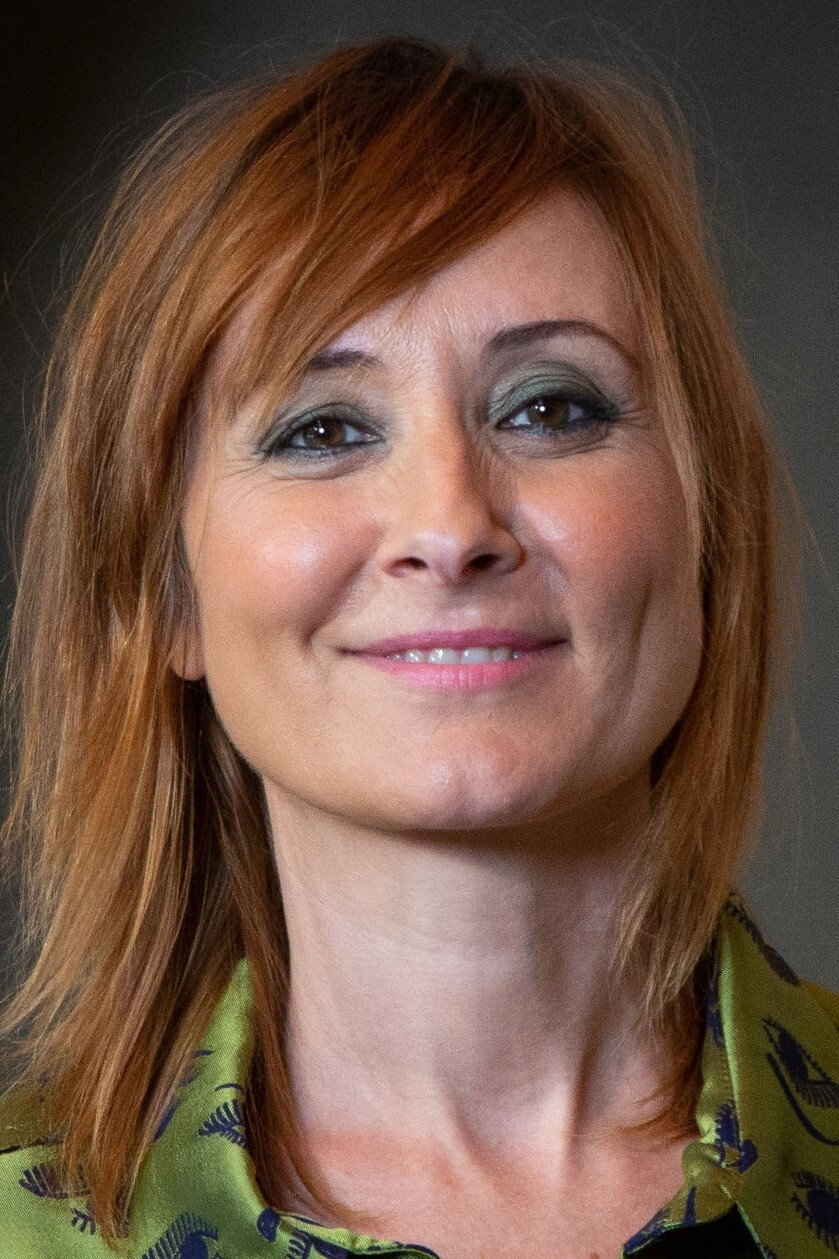 Nathalie Poza as Almudena Fuentes in Traición