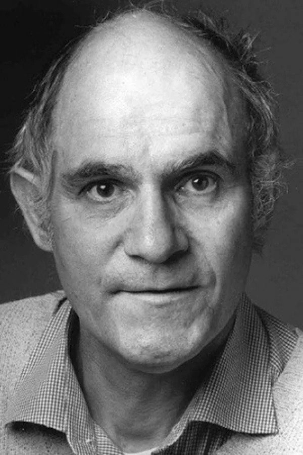 Jean-Paul Bonnaire as Muller in Mischka