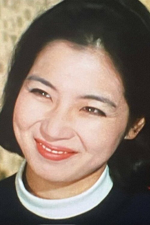 Yuri Akiyama as Miyako Koyama (teacher) in おくさまは18歳