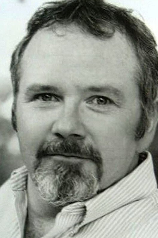 Tom Riis Farrell as Andrew Lloyd Webber in The Out-of-Towners