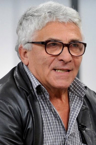József Székhelyi as Laci in Riddance