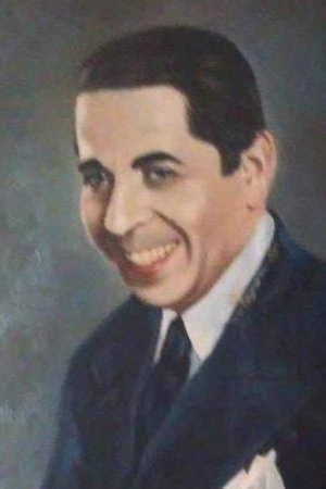 Miguel Contreras Torres as Juan Montes in Soñadores de gloria