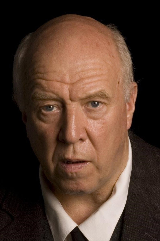 Helmert Woudenberg as Grandfather in Dante vs. Mohammed Ali