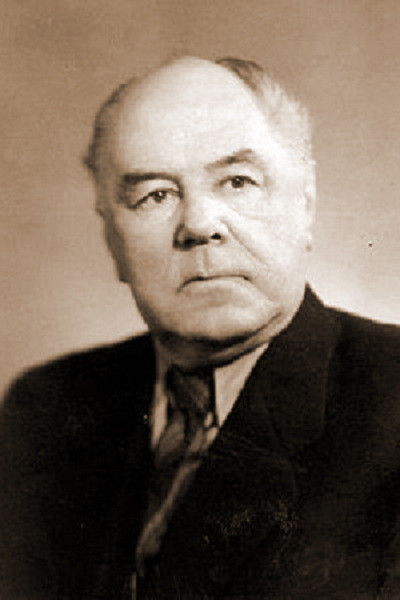 Николай Шамин as landlord in The Magpie