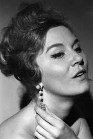 Mayrata O'Wisiedo as Marta in La honradez de la cerradura