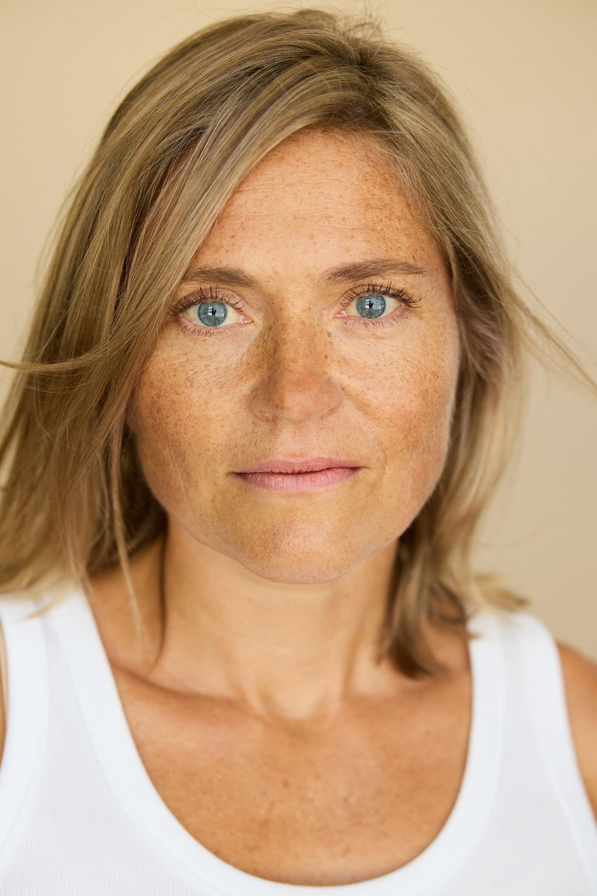 Inka Kallén as Teresa in The Renovation