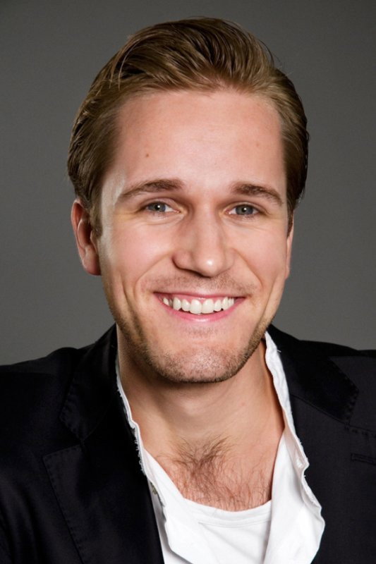Lykele Muus as Jeroen Leenders in Thuisfront