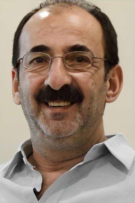 Bican Günalan as Ramiz in Eyyvah Eyvah