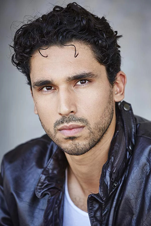 Ricardo Félix Rojas as Chosen One in The Chosen One