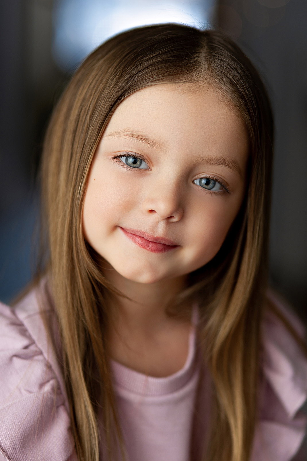 Emily Mitchell as Michelle Schmitt in Ordinary Angels