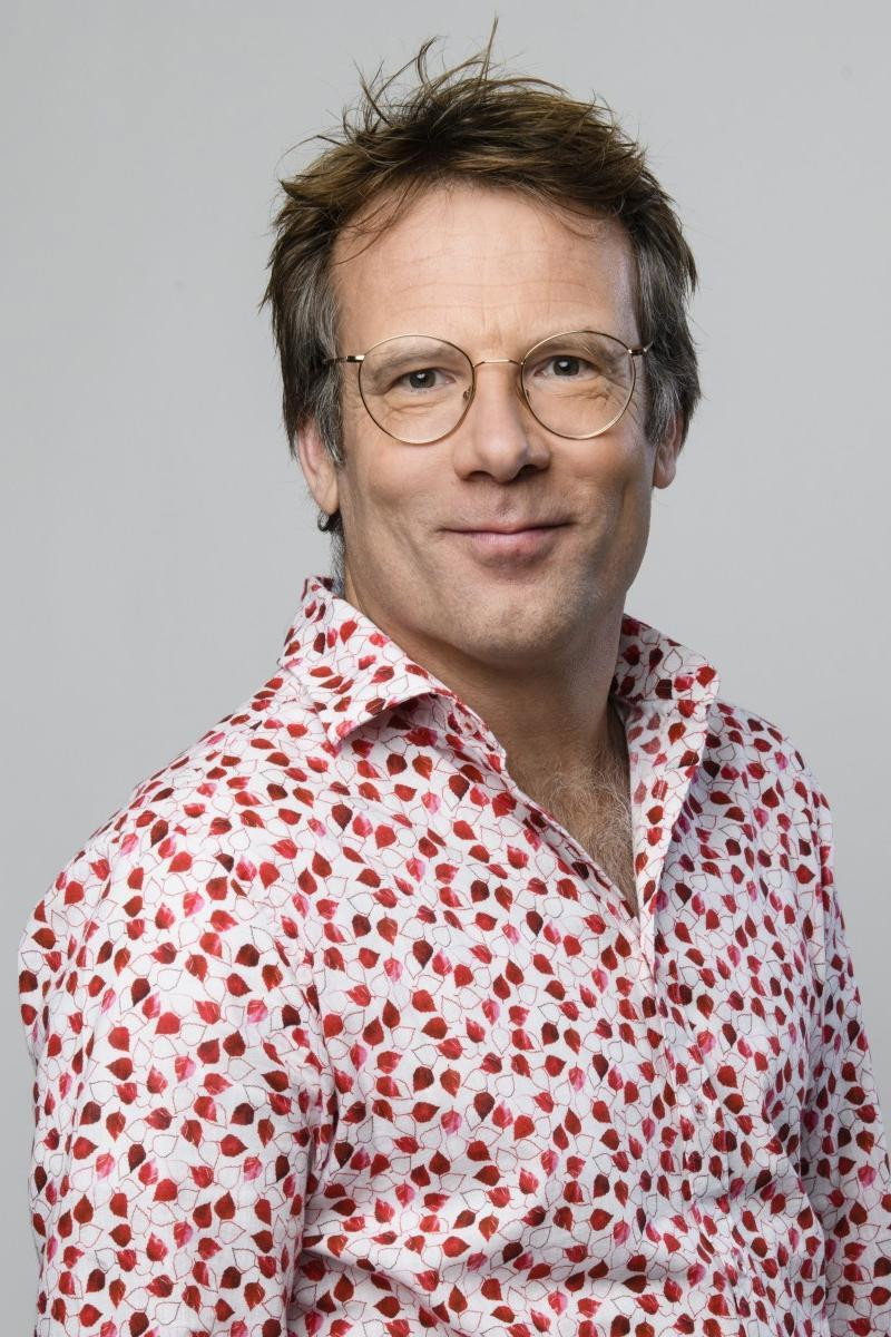 Patrick Lodiers as Himself in 1 Dorp, 1 Postcode, 43 Miljoen