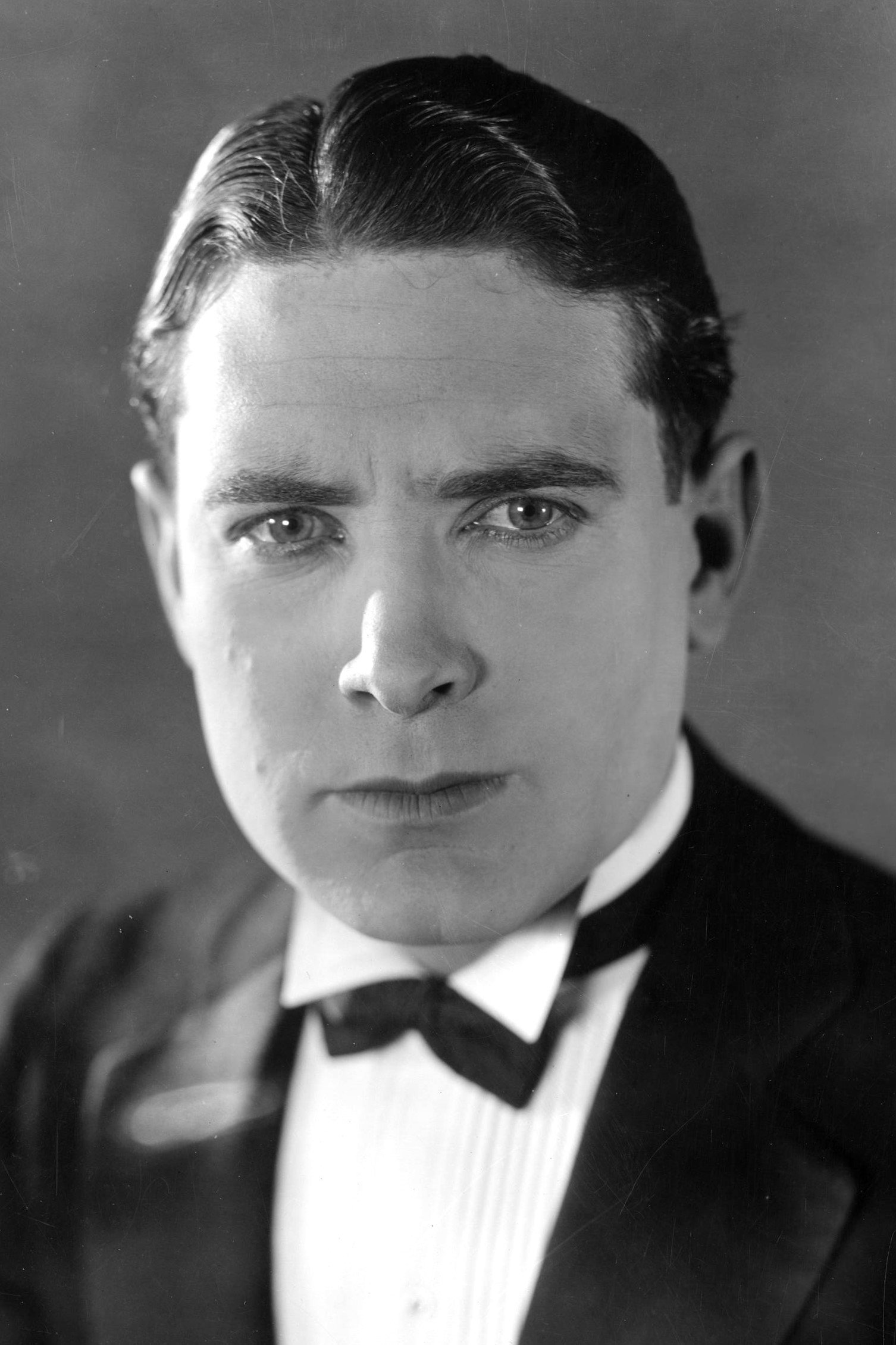 Lloyd Hughes as Felipe in Valencia
