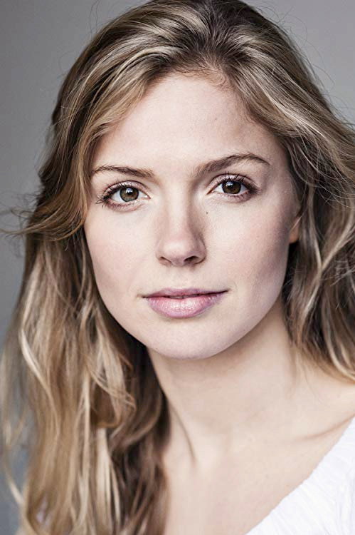 Lucy Aarden as Ainsley in South of the River