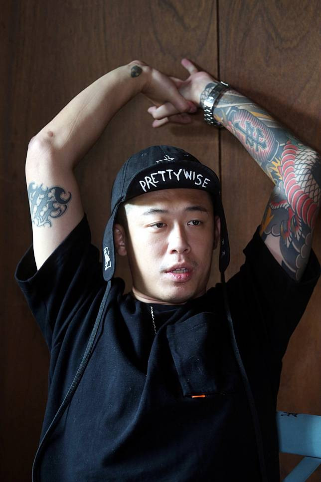 廖建至 as Self in Atom Boyz