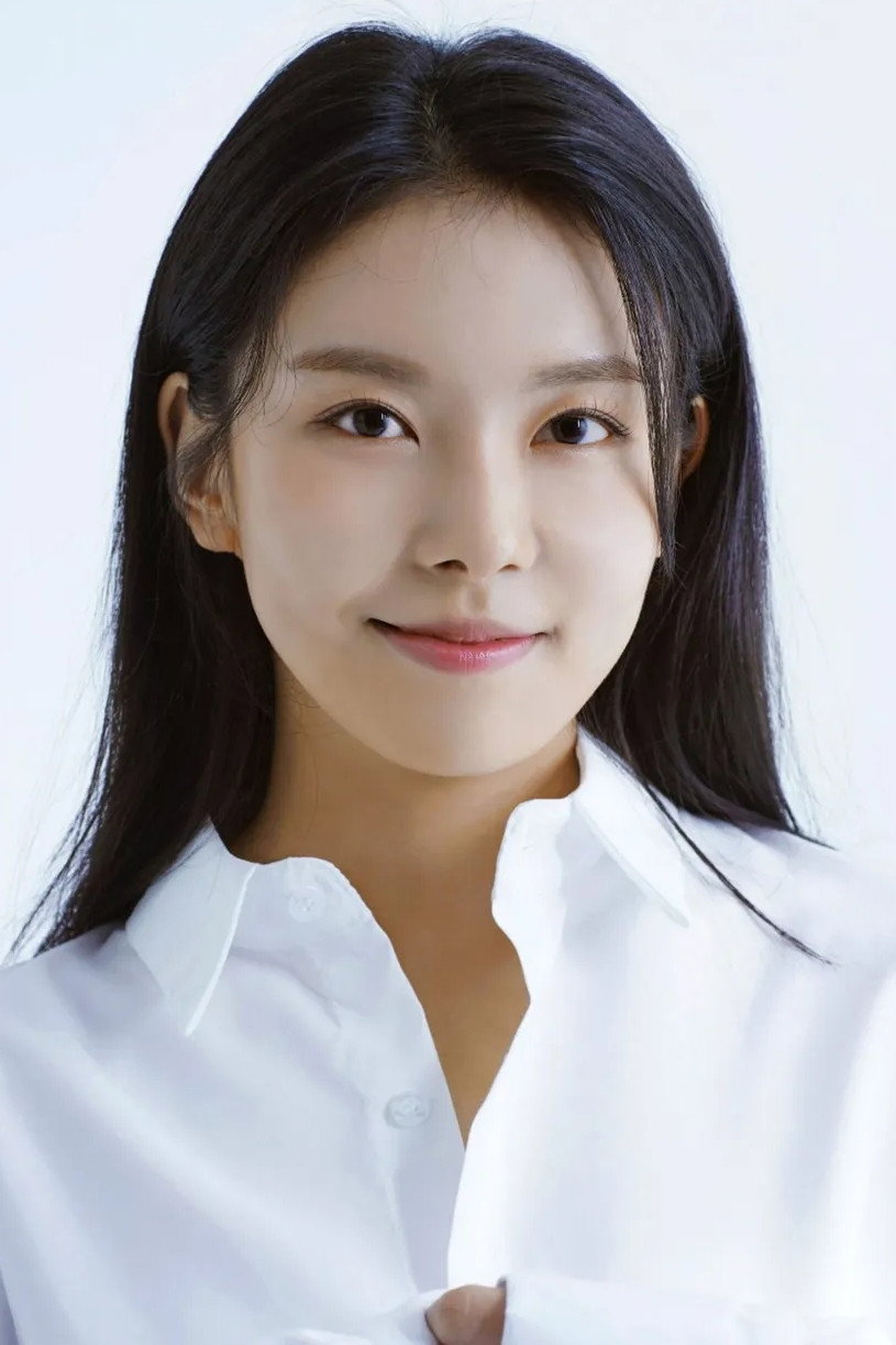 김나영 as Herself in Gugudan Project: Extreme School Trip
