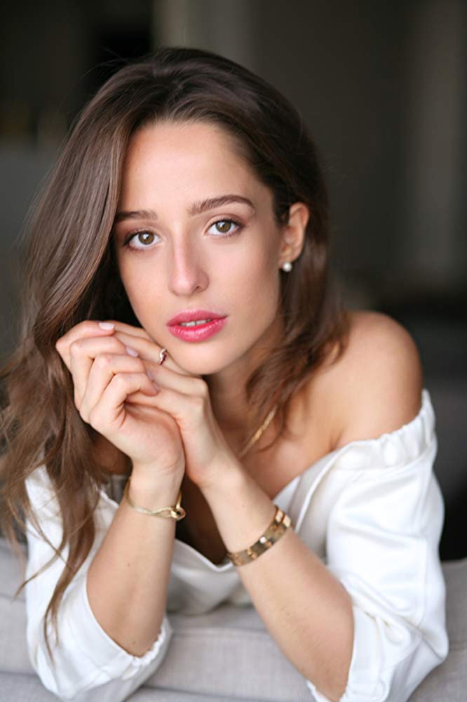 Fran Kirchmair as Piazza Musician in Le Musk