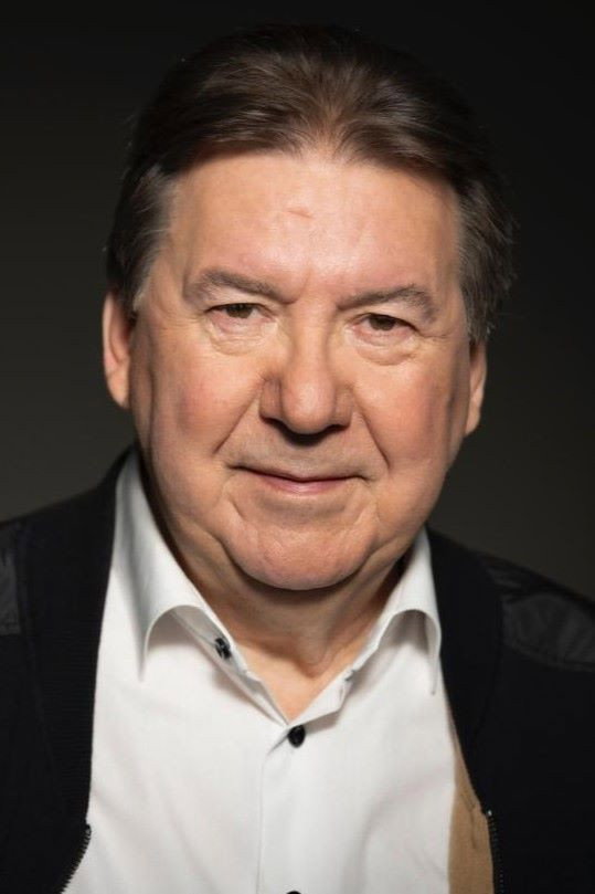 Rémy Girard as Stan in Les Boys