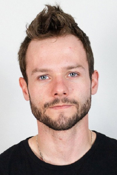Kamil Wodka as Filip 'Komfi' Konecki in Influencer Girl