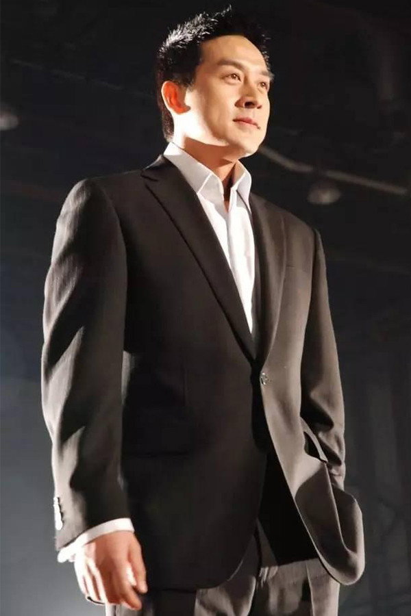 Zhigang Liu as 高子文 in Eighteen Year Old Sky