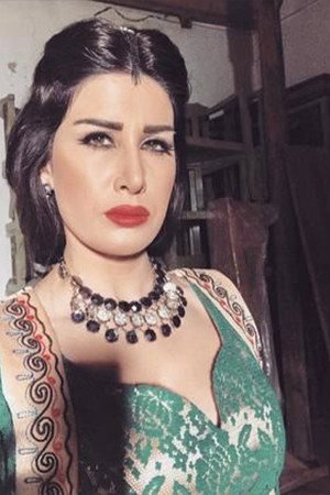 Sarah Al Tawel as رند in Looking For Juliet