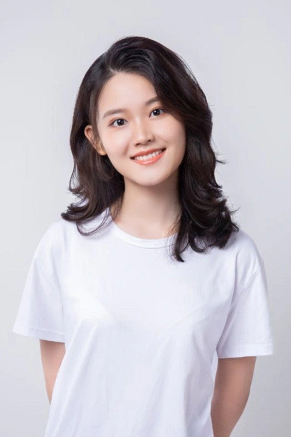 Chen Manyuan as 小玉（少年） in Center Stage: Ruan Ling Yu