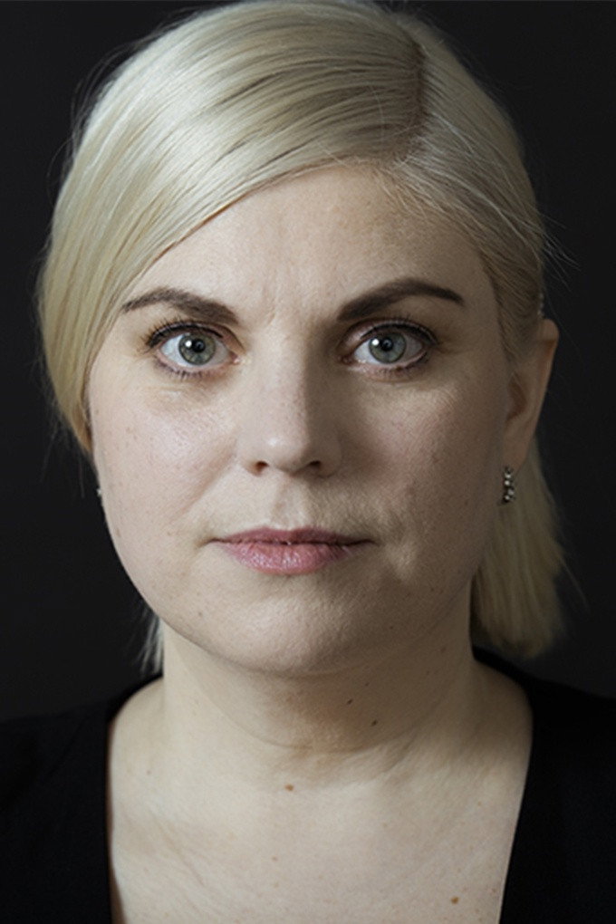 Anna Brixter as News-voice in Mafia