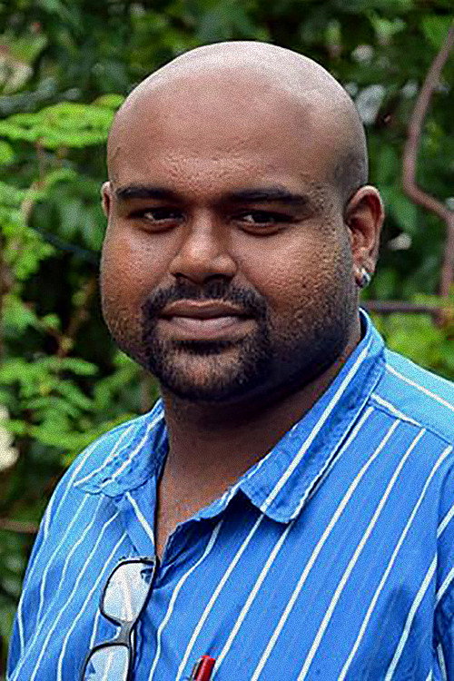 Sidhartha Siva as Service center manager in Kali