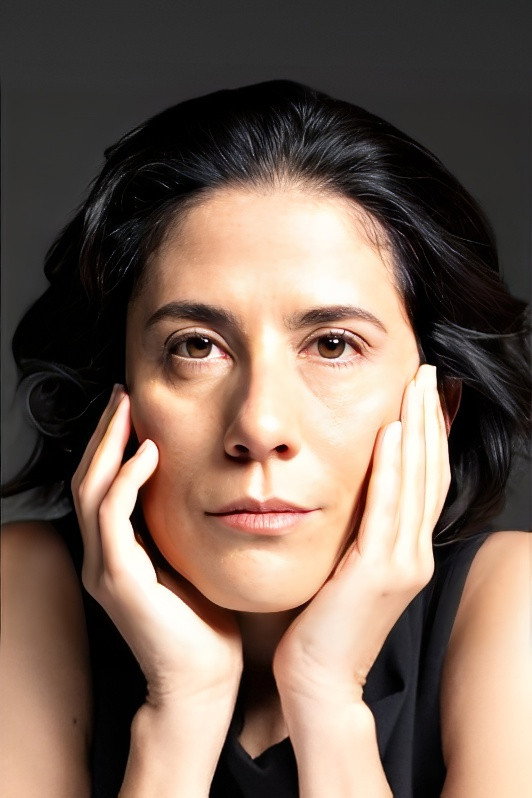Montserrat Marañon as Betzabé in María de Todos los Ángeles