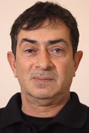 Turan Özdemir as Belediye Baskani in Bir Hikayem Var