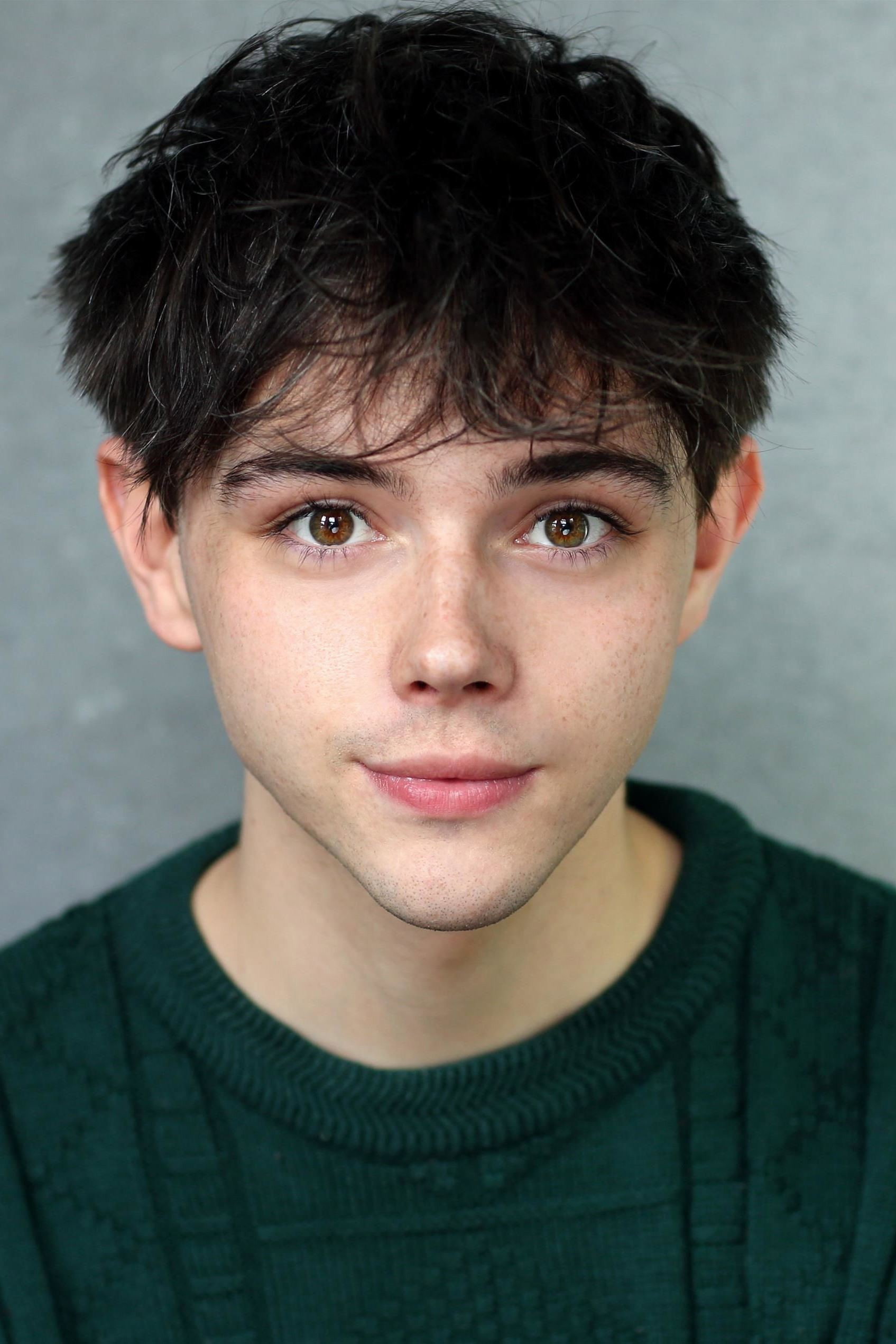 Jack Wolfe as Gabe Goodman in Next to Normal
