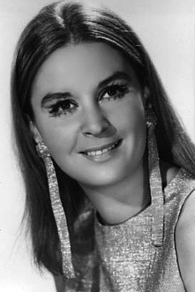 Elsa Daniel as Evangelina in Ufa con el sexo