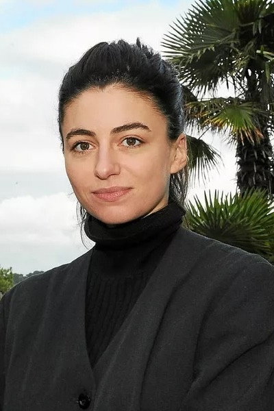 Alba Gaïa Bellugi as Sabine in Apnea