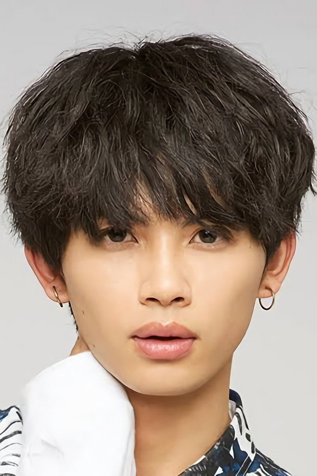 草川直弥 as Igawa Shun in His - I Didn't Think I Would Fall in Love