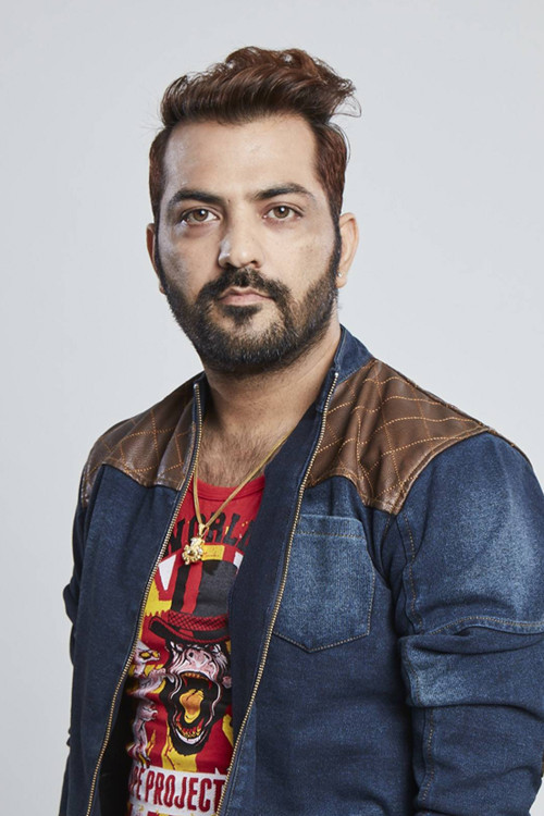 Manu Punjabi as Vicky Agarwal in Honey Trap Squad