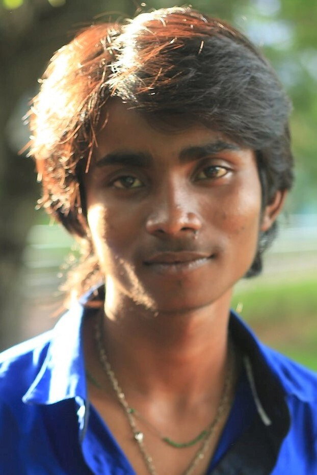 Aruvi Bala as Alex in Vadhandhi