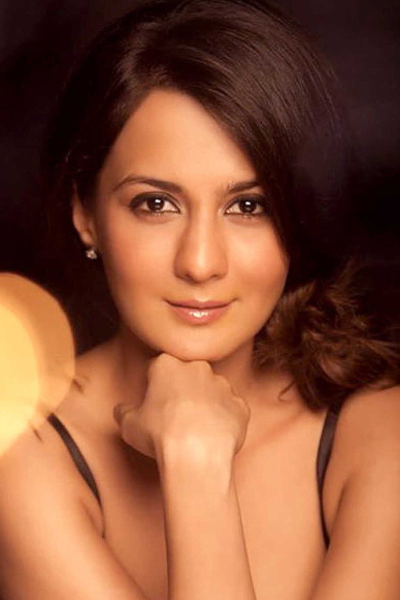 Pooja Ruparel as Rajeshwari "Chutki" Singh in Dilwale Dulhania Le Jayenge