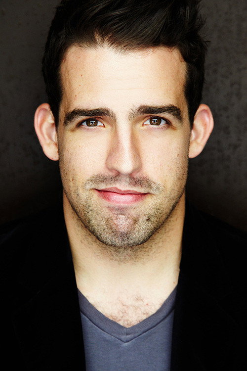 Adam Dunn as Ed in Drawcard