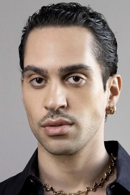 Mahmood as Self in Mahmood