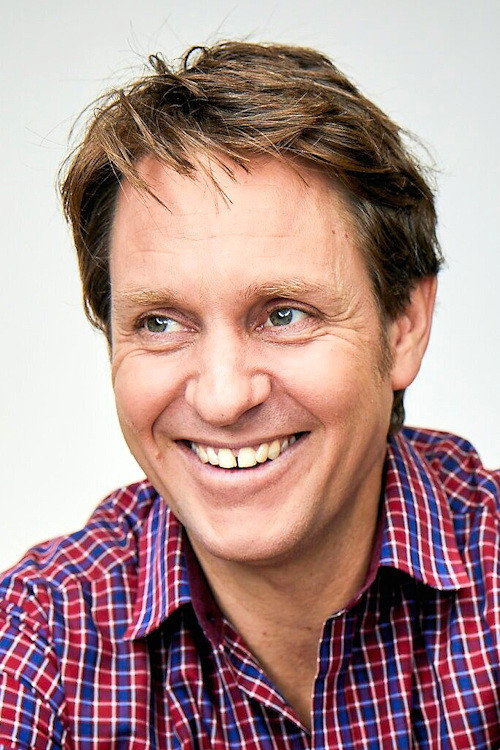 Craig Reucassel as Himself in The Hamster Decides