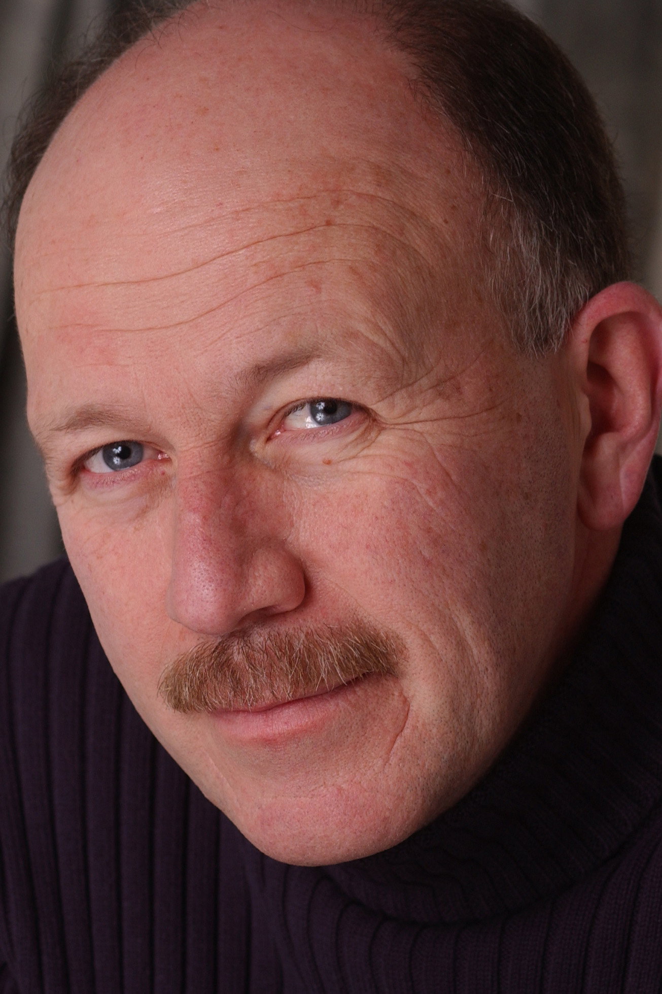Julian Gamble as Roy in H.