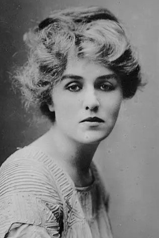 Emily Stevens as Eleanore Styles Marston in A Sleeping Memory